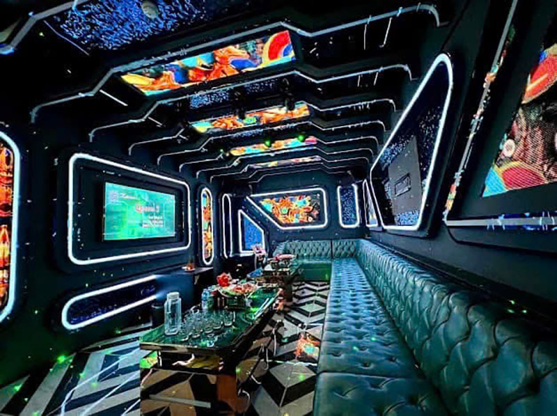 Giá Phòng và Các Loại Phòng tại Karaoke Xmen 402 La Thành
