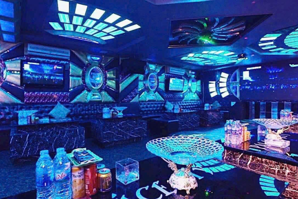 Karaoke Napoleon 8 Miếu Đầm
