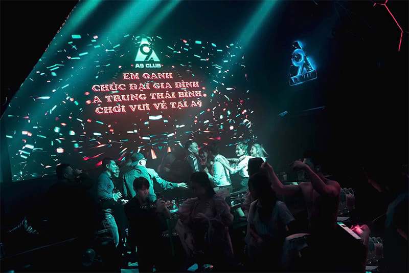 Quán Bar A9 Club Hà Nội - Dịch Vụ và Trải Nghiệm Khách Hàng