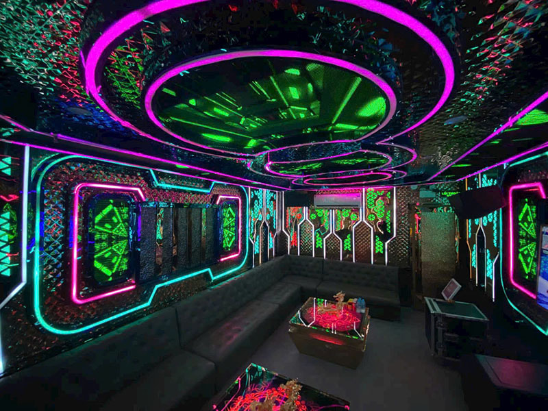 Karaoke Eiffel - Hệ Thống Âm Thanh Chất Lượng Cao