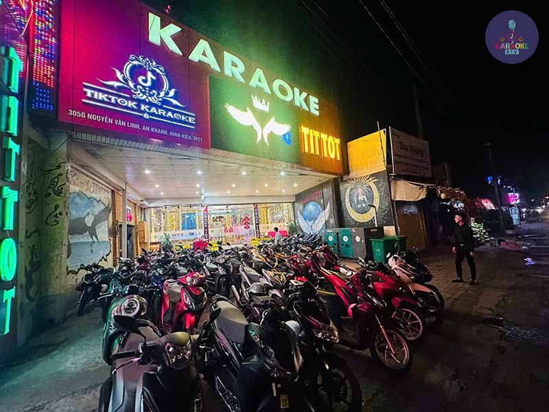 Karaoke Tít Tót