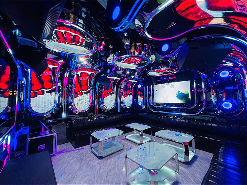 Dịch Vụ và Tiện Ích Tại Karaoke New Sky