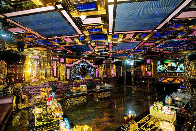 Karaoke Phương Thảo 560 Đường Láng - nằm tại trung tâm Trung Hòa, Đống Đa, Hà Nội