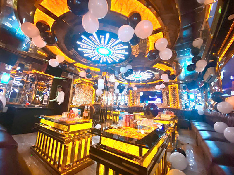 Phòng karaoke VIP tại Karaoke Huy Anh 175 Trường Chinh, Hà Nội