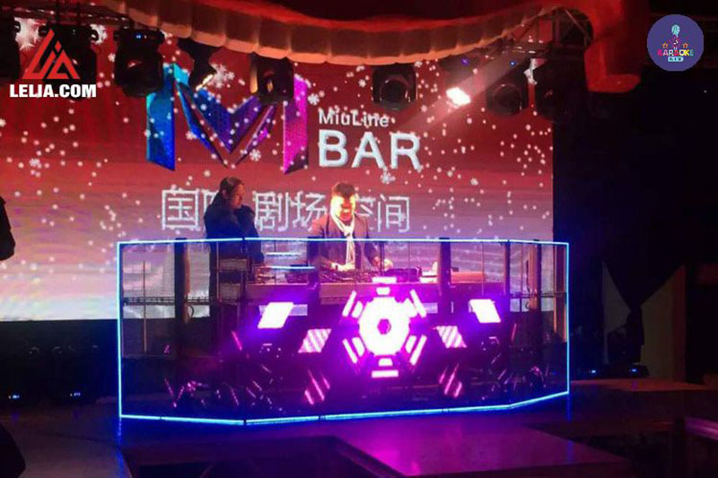 Lợi Ích Của Màn Hình LED Cỡ Lớn Trong Beer Club