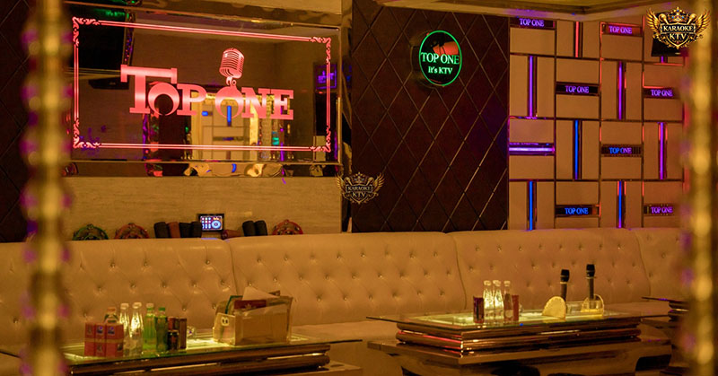 Trải Nghiệm Thực Tế Điểm Khác Biệt Giữa Đám Đông Tai Karaoke Top One KTV 168 Ngọc Khánh
