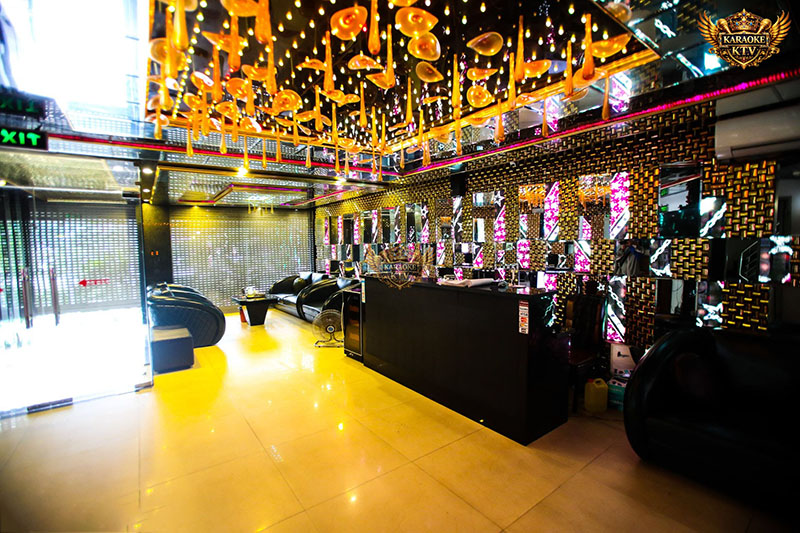 Hệ Thống Cơ Sở Vật Chất Tại Karaoke Tiptop 85G Nguyễn Khang
