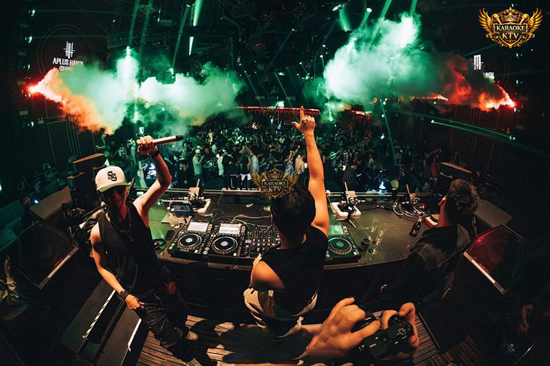 Không Gian Giải Trí Về Đêm & Nightlife