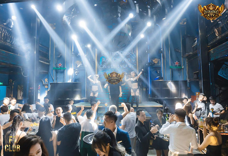 Kiến trúc & Hiệu ứng thị giác: Không gian tiệc tùng "độc bản" Tại F1 Club 38 Lê Quang Đạo