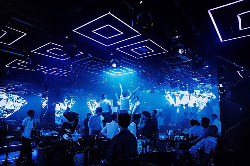 Tổ hợp giải trí đa năng hiện đại, thu hút giới trẻ