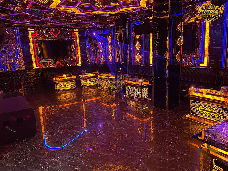 Trải nghiệm hệ thống Âm thanh & Ánh sáng chuẩn Quốc tế Tại Karaoke Kenz Club 202 Trung Kính