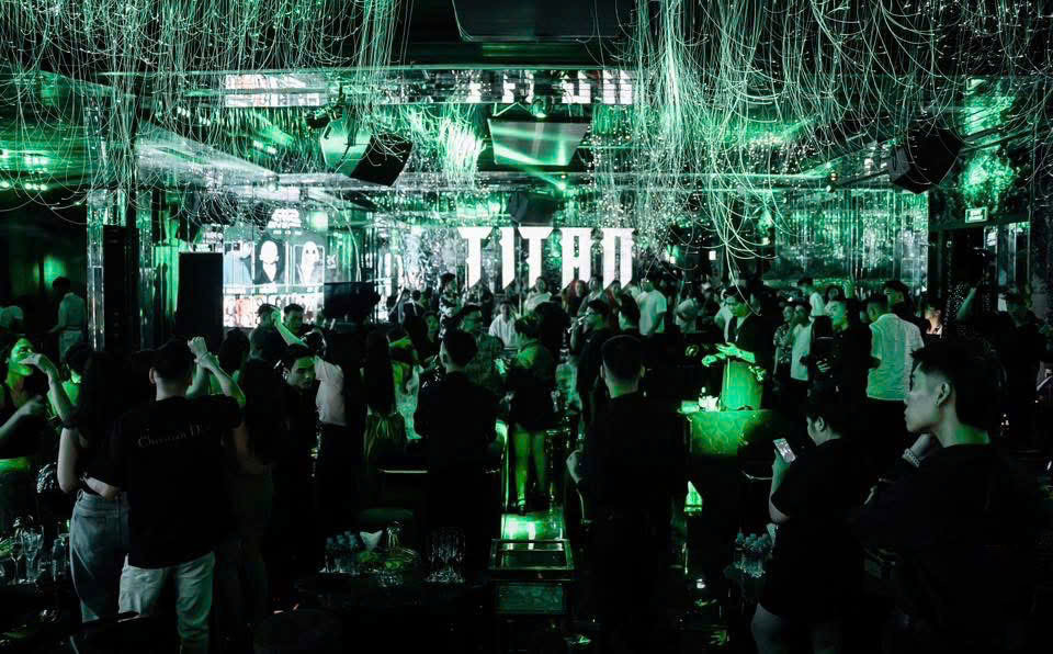 Vì sao nên chọn Titan Lounge 33 Bà Triệu?