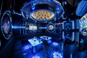 Karaoke Eiffel 33 Nam Đồng