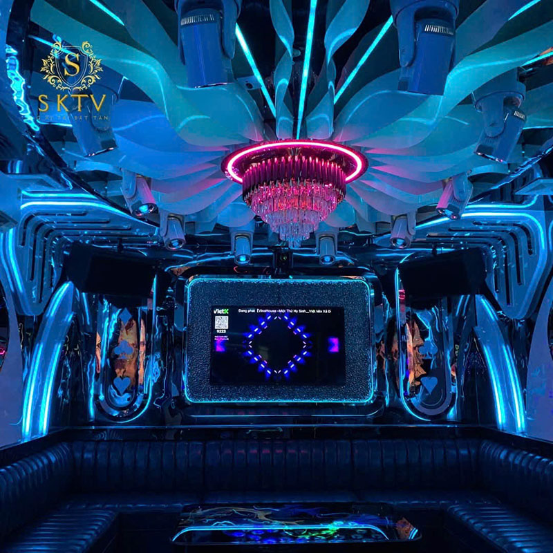 Phòng hát VIP tại Karaoke S KTV 12 Nguyễn Khang với ánh sáng lung linh và nội thất hiện đại