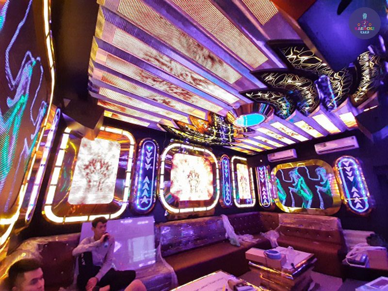 Karaoke Quốc Việt