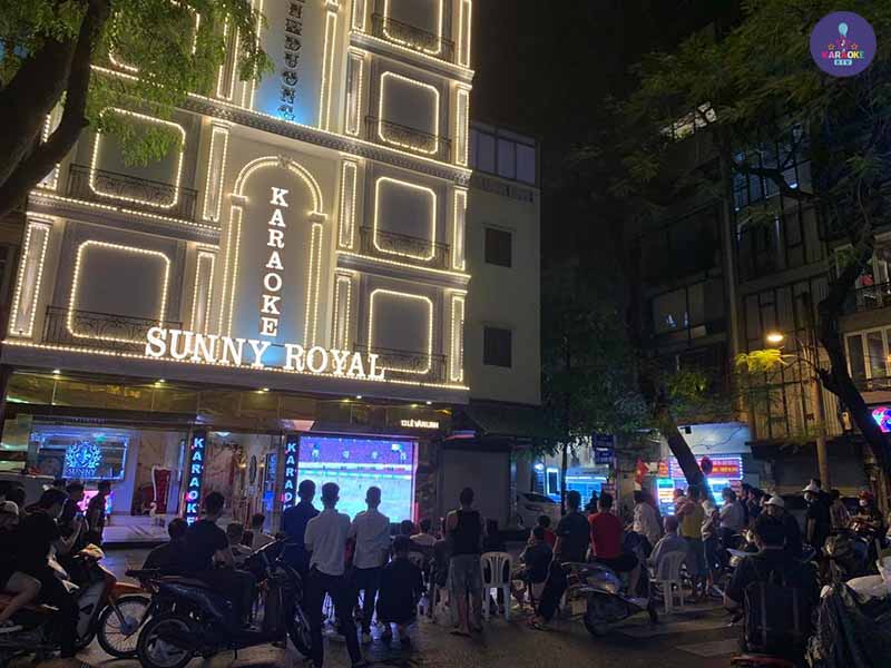 Karaoke Sunny Royal