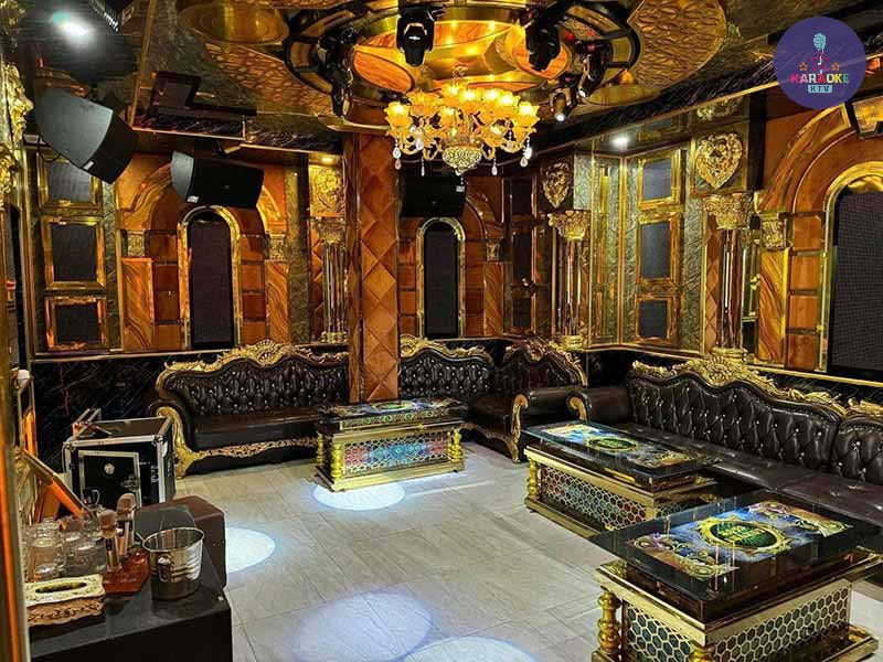 Karaoke Bom 154 Việt Hưng