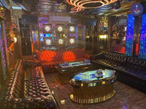 Karaoke Honey 83 Hồ Đắc Di