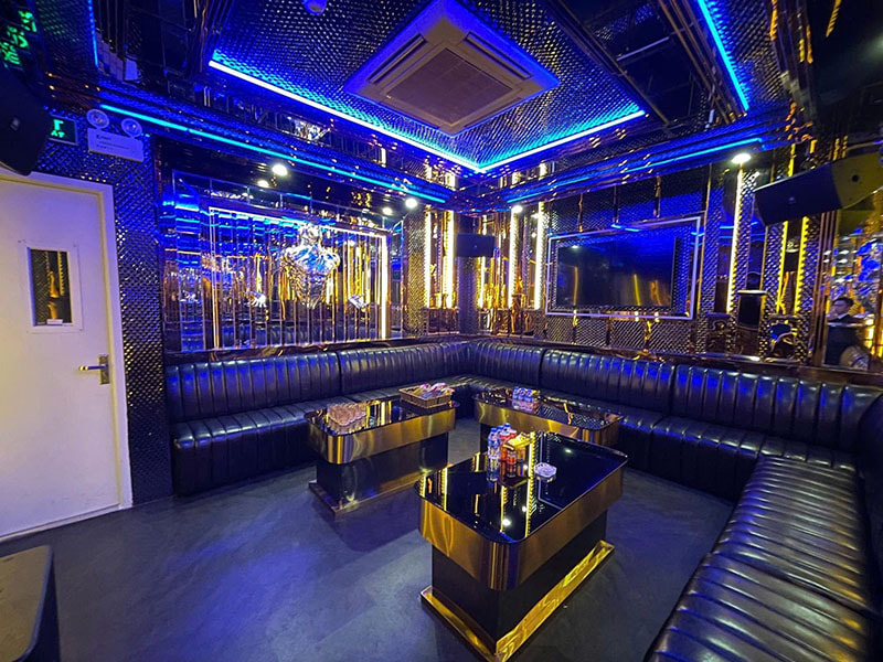 Karaoke Vương Miện 118 Hồ Tùng Mậu