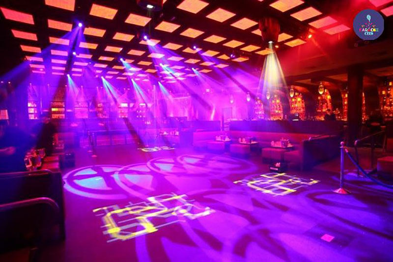 Hệ Thống Ánh Sáng Karaoke Cao Cấp