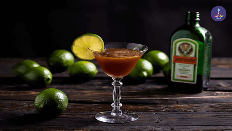 Jagermeister chứa đúng 56 loại thảo mộc, gia vị, vỏ trái cây và rễ cây