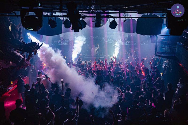 Bảng Giá Hát Karaoke Night Star 2025 & Các Gói Ưu Đãi Hấp Dẫn