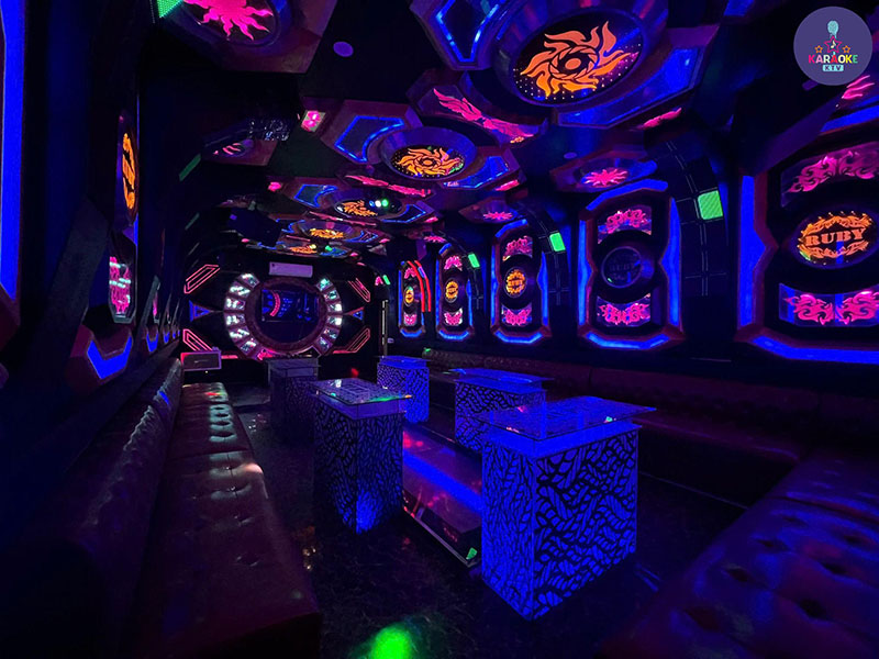 Bảng Giá Phòng & Menu Ăn Uống Mới Nhất