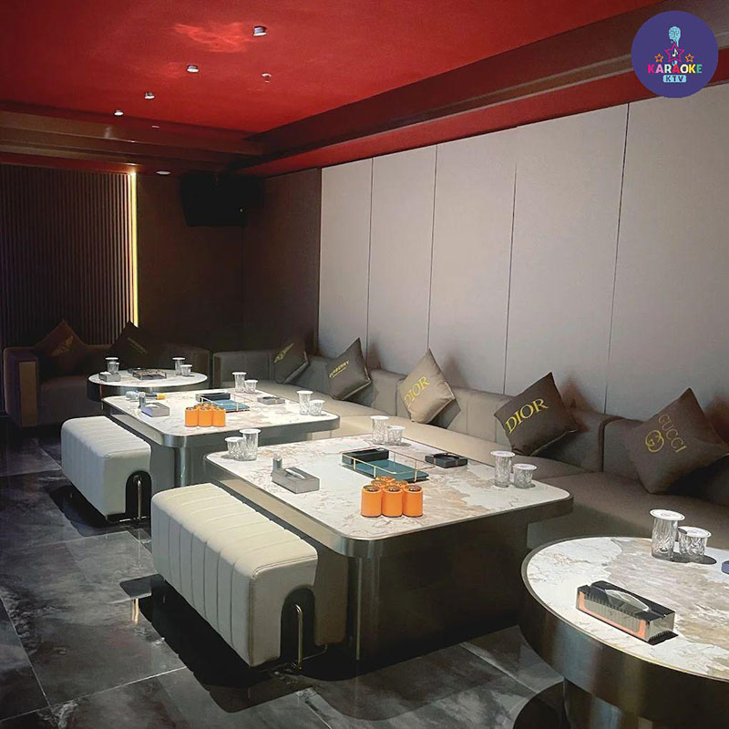 Giá Phòng & Bảng Giá Mới Nhất Tại Golden Jazz Quận 5