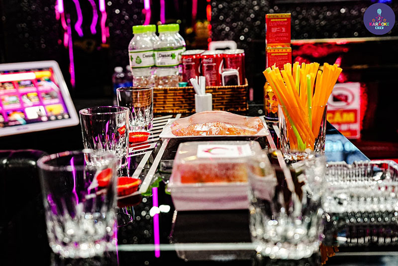Giá phòng tại Karaoke Las Vegas 270 Tây Thạnh được đánh giá là hợp lý so với chất lượng 5 sao