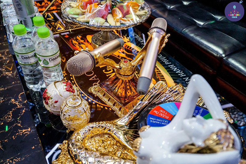 Hệ Thống Âm Thanh & Công Nghệ Hiện Đại