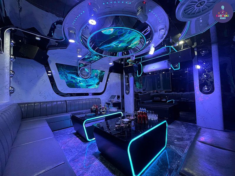 Karaoke Ánh Sao nằm tại số 112/3 đường Trần Thị Hè, Khu phố 4, phường Hiệp Thành, Quận 12, TP. Hồ Chí Minh