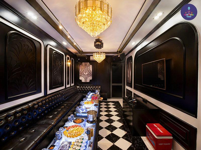 Karaoke Everest tọa lạc tại 119-121 Lê Thị Hồng Gấm, P. Cầu Ông Lãnh, Quận 1
