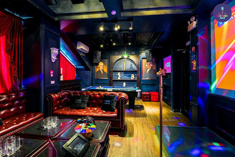 Karaoke Icool tọa lạc tại số 39-41 đường Phan Chu Trinh, Phường 14, Quận Bình Thạnh, TP. Hồ Chí Minh