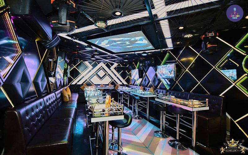 Karaoke Kingdom - 67 Phạm Viết Chánh áp dụng bảng giá minh bạch