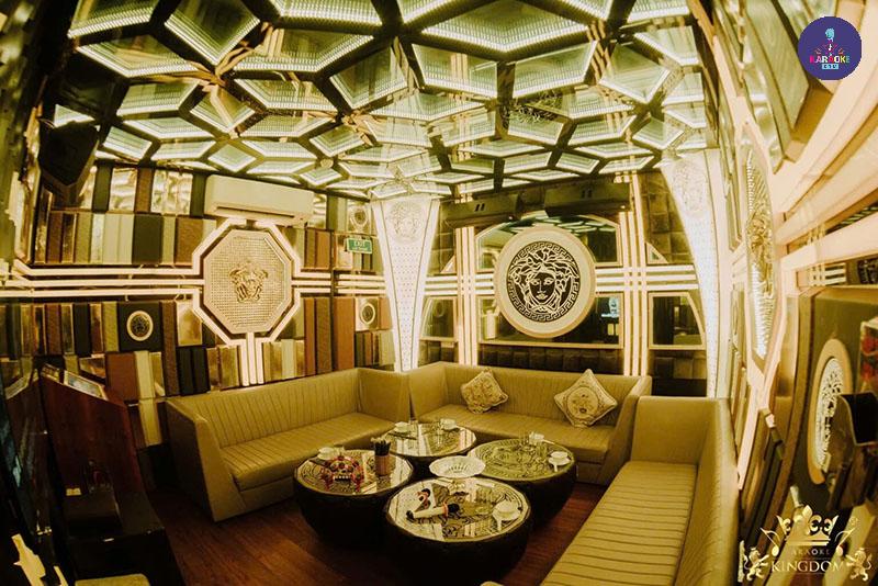 Karaoke Kingdom - 67 Phạm Viết Chánh sở hữu vị trí vàng ngay khu vực trung tâm Quận 1