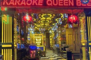 Karaoke Queen Bee - 130 Đường 9A