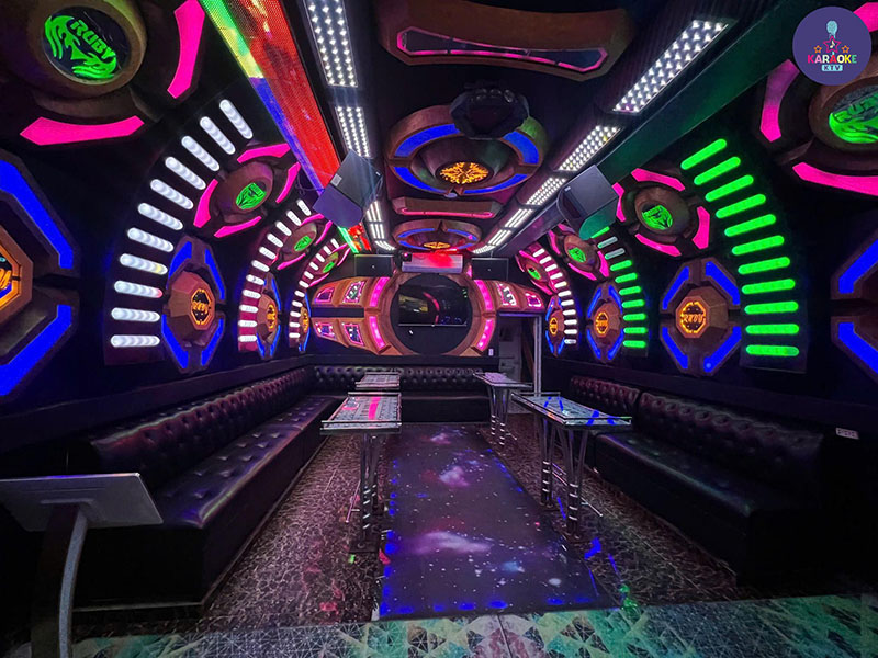 Karaoke Ruby nằm tại địa chỉ chính thức: 11 Trương Thị Hoa, Phường Hiệp Thành, Quận 12, TP. Hồ Chí Minh