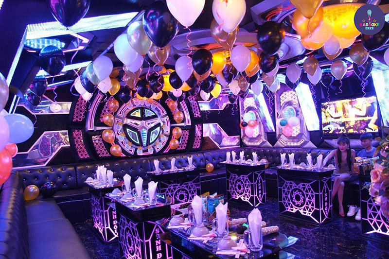 Karaoke Sinh Đôi Venus hoạt động từ 10h00 sáng đến 04h00 sáng hôm sau