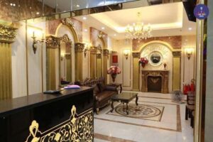 Karaoke The Queen - 215 - 217 Trần Quang Khải