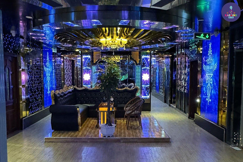 Không Gian Đẳng Cấp & Tiện Ích 5 Sao Tại Karaoke Queen Bee 130 Đường 9A