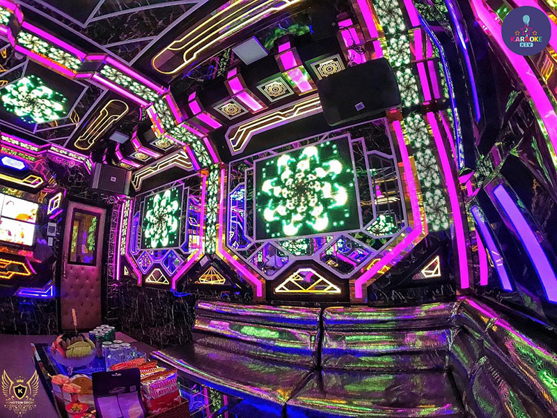 Không gian phòng hát hiện đại và hệ thống âm thanh chuẩn “quán quân”