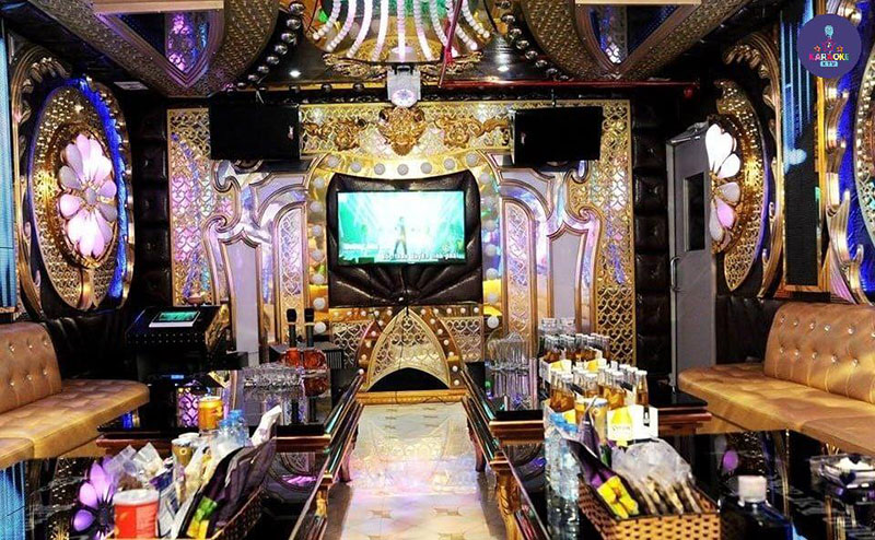 Không Gian Phòng Hát Karaoke Cá Vàng Sang Trọng, Cách Âm Tuyệt Đối Và Check-in Cực Đẹp