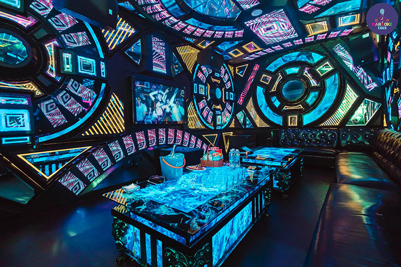 Queen Star 378 Nguyễn Văn Lượng luôn công khai bảng giá minh bạch