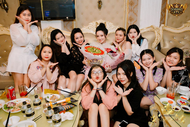 Trải Nghiệm Thực Tế & Những Điểm Khác Biệt Độc Quyền tại Karaoke Kingdom - 67 Phạm Viết Chánh