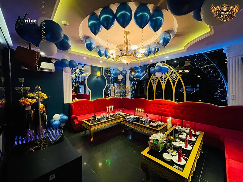 Mức giá tại Nnice Gò Vấp linh hoạt từ 50K - 350K/giờ tùy theo loại phòng và khung giờ.