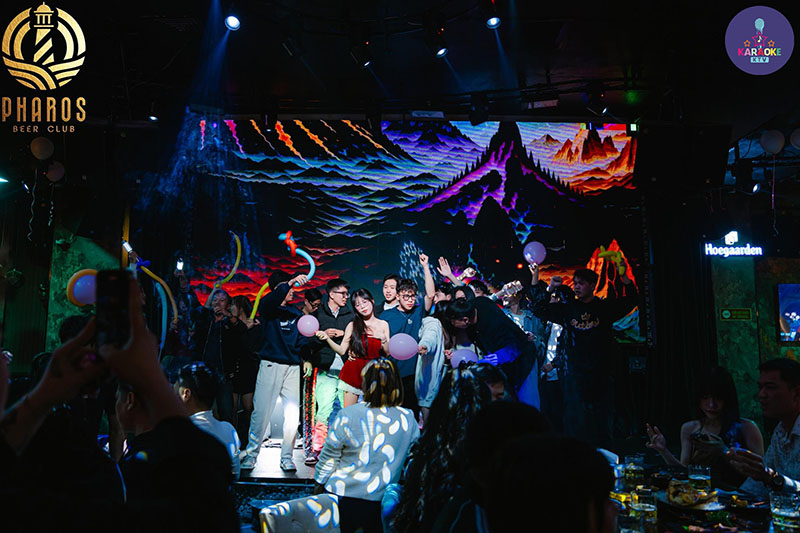 Địa Chỉ, Giờ Mở Cửa Và Hướng Dẫn Di Chuyển Đến Pharos Beer Club