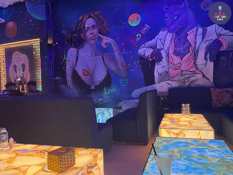 Điều làm Dragon khác biệt chính là dòng nhạc EDM sôi động, được chơi bởi các DJ tài năng