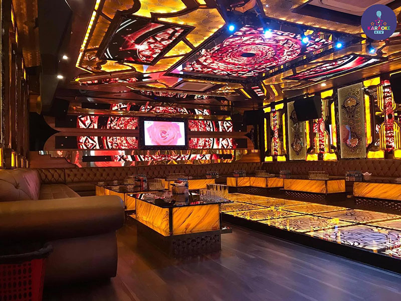 Karaoke Mansion 45 Lê Ngọc Hân gây ấn tượng mạnh ngay từ cái nhìn đầu tiên với thiết kế nội thất xa hoa