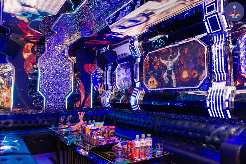 Karaoke SU SU IKA nằm ngay 179 Quốc Lộ 50, Phường 5, Quận 8, TP.HCM