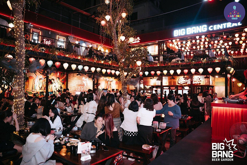 Không gian Beer Garden thoáng đãng và hiện đại